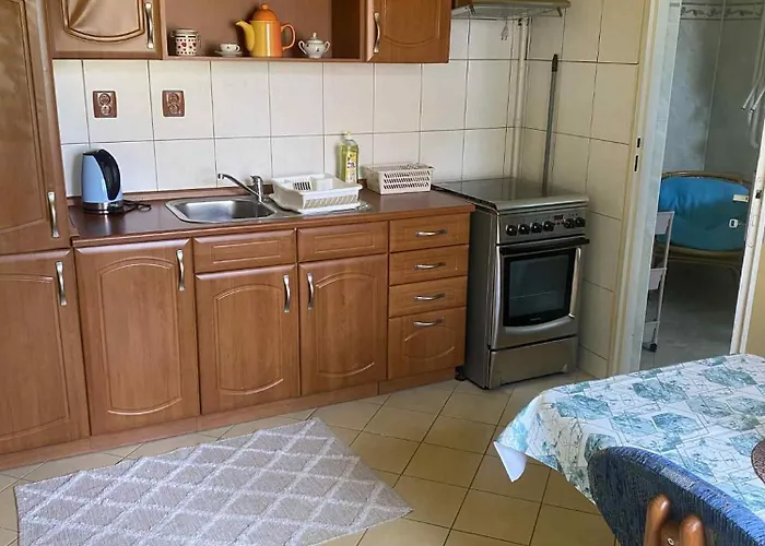 Paradise Gasthuis 2*